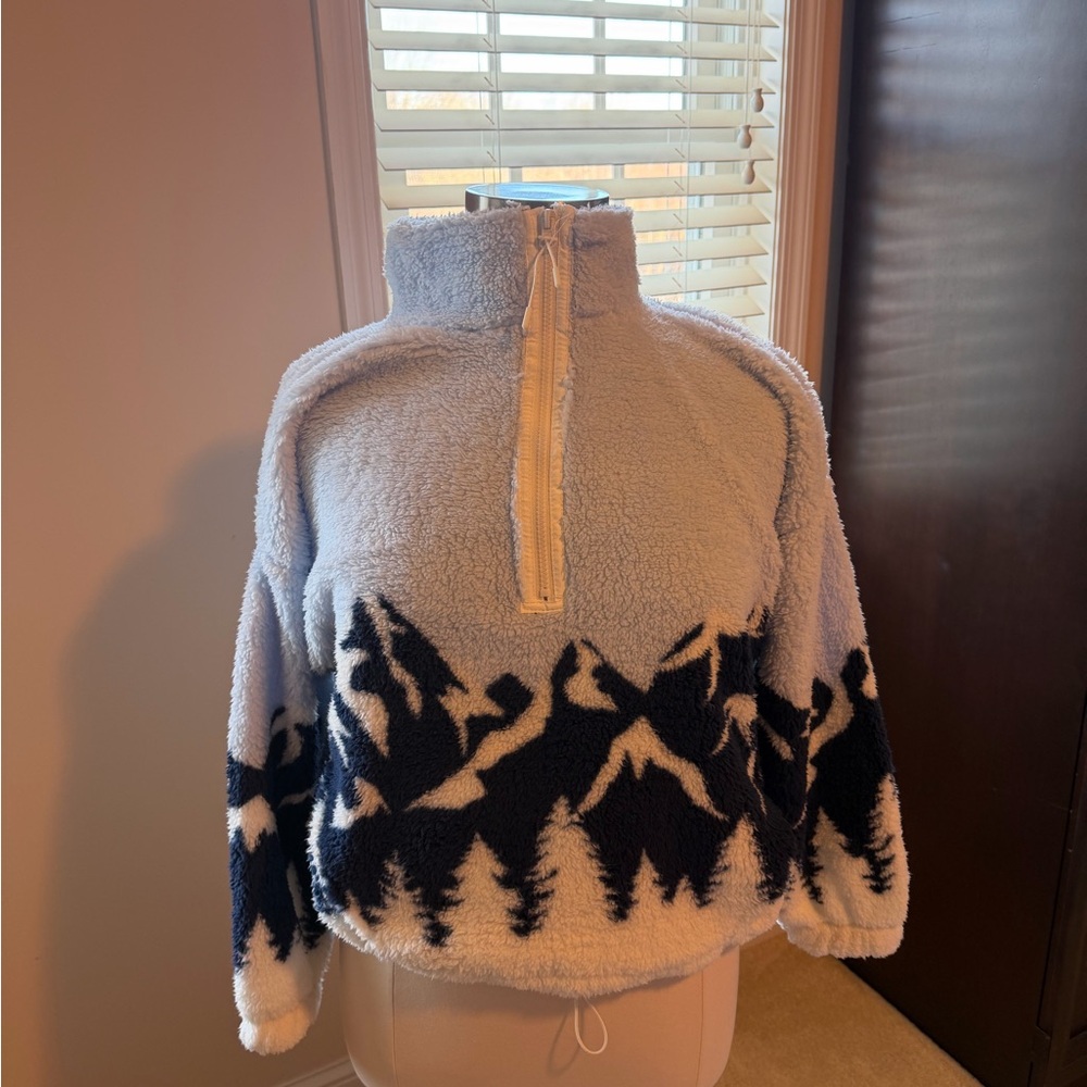No Boundaries mountain fleece